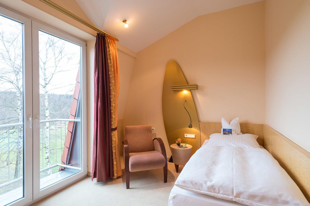 Hotel Heinz Хёр-Гренцхаузен Экстерьер фото
